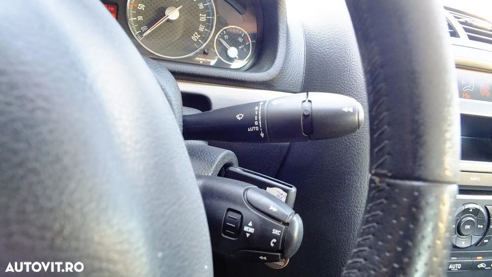 Peugeot 407 Coupe HDi FAP 135 Sport - 12