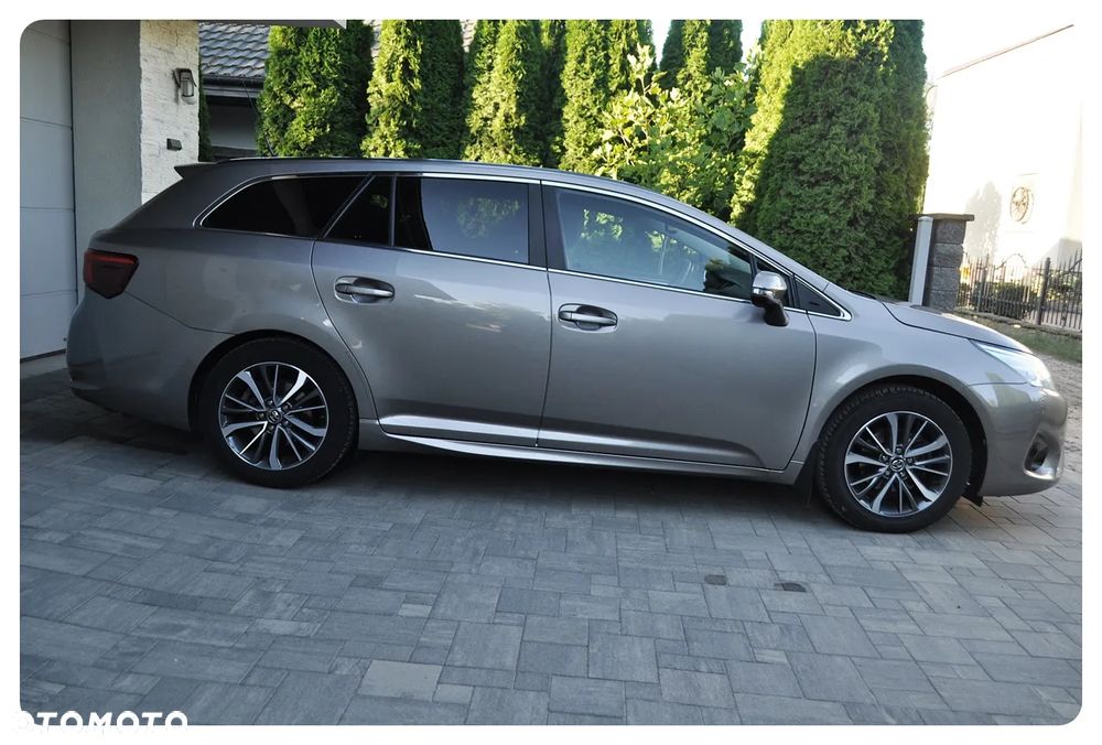 Toyota Avensis Touring Sports 1.8 Multidrive S Business Edition - 14