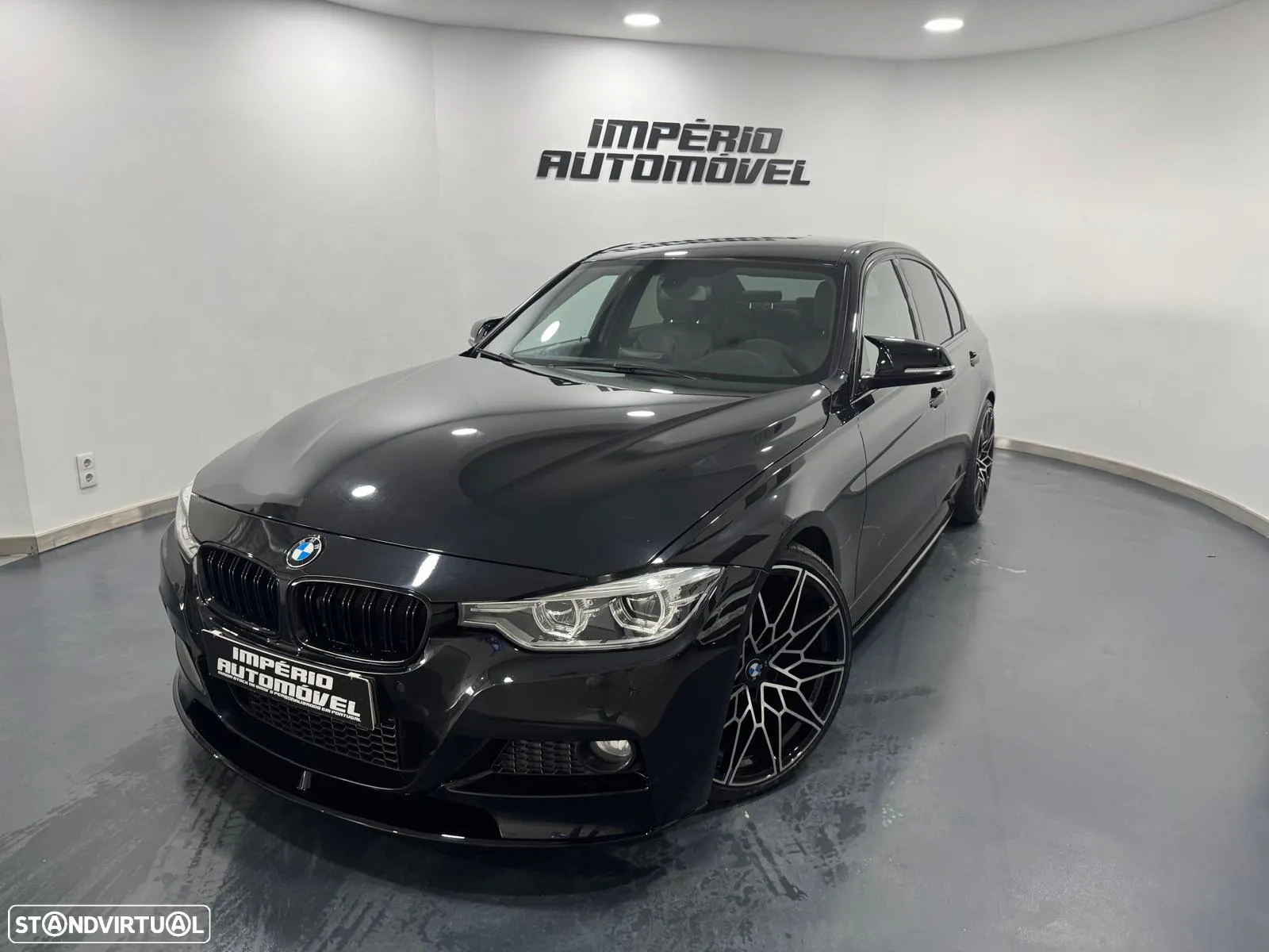 BMW 320 i Pack M Auto - 2