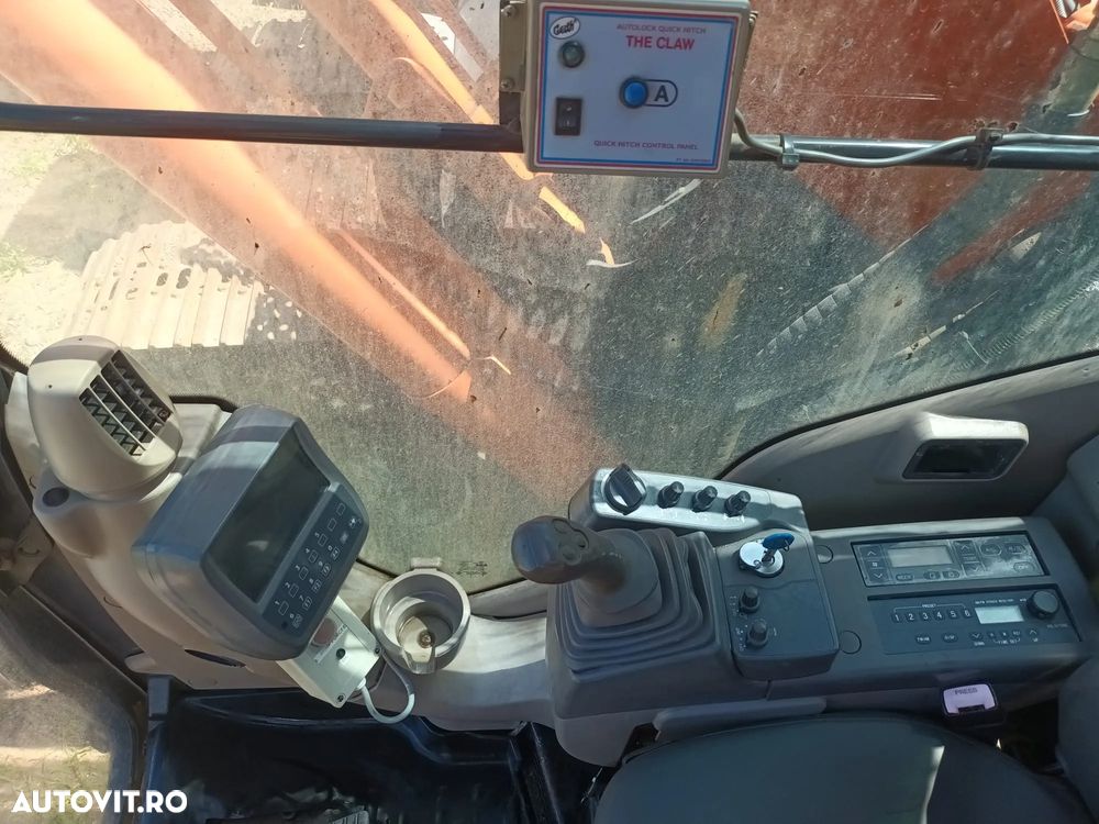 Hitachi ZX225USLC-3 - 9