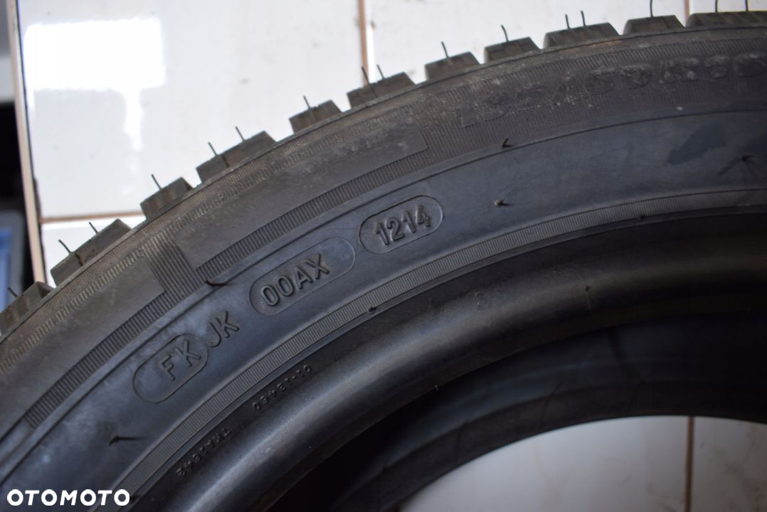 R16C 195/60 99/97T Michelin Agilis Alpin - 3
