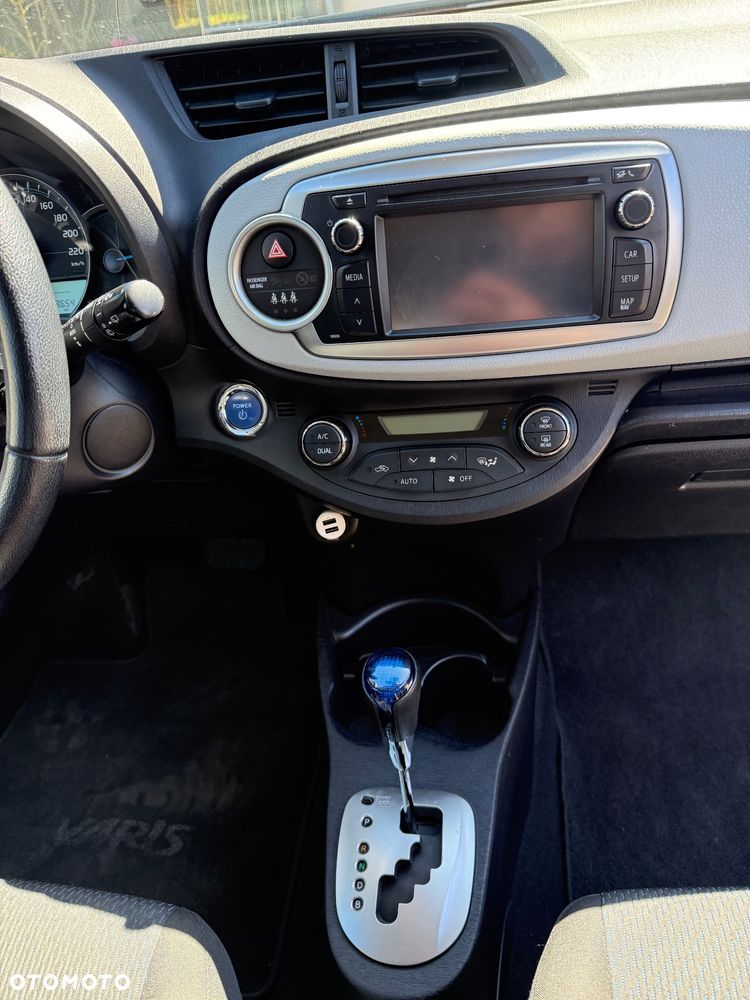 Toyota Yaris - 9