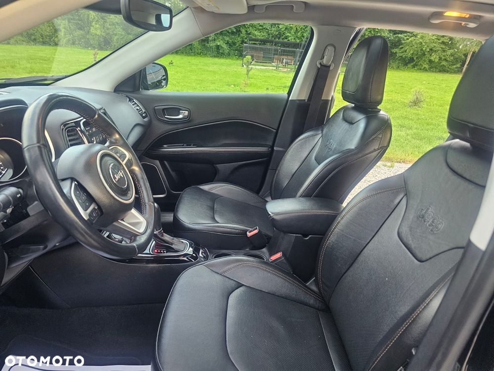 Jeep Compass - 4