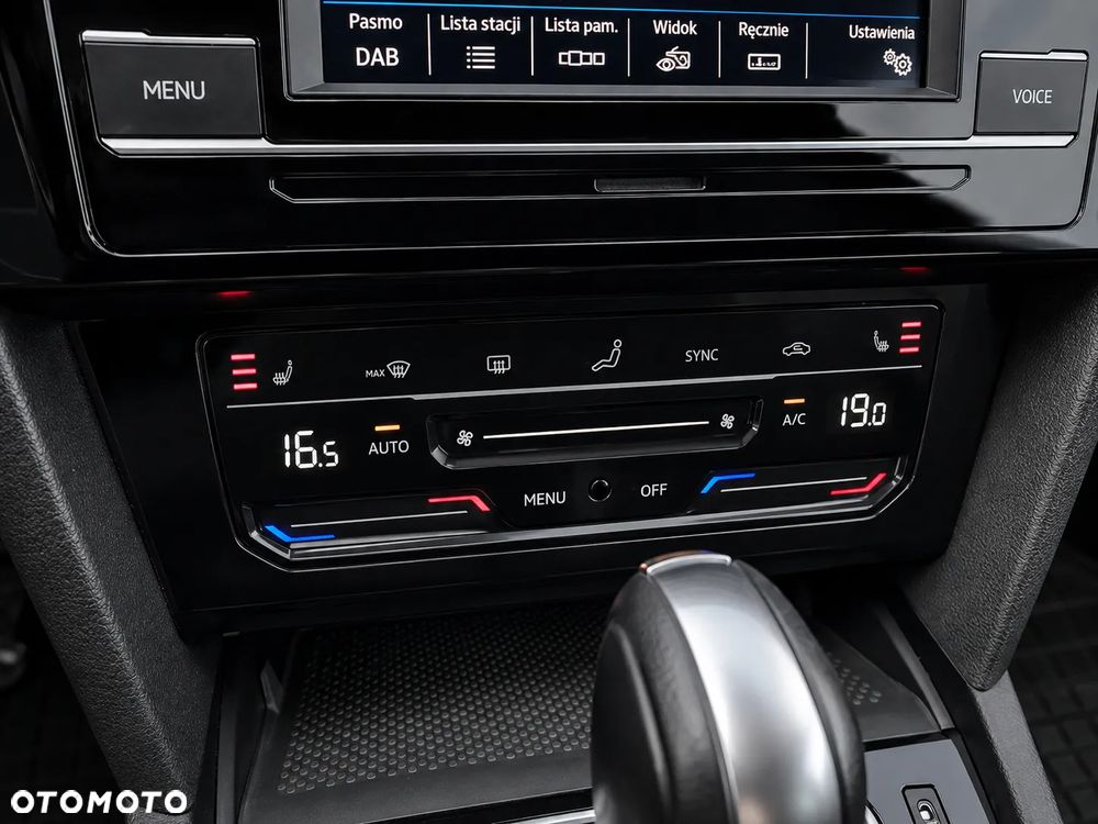 Volkswagen Passat 1.5 TSI EVO Elegance DSG - 12