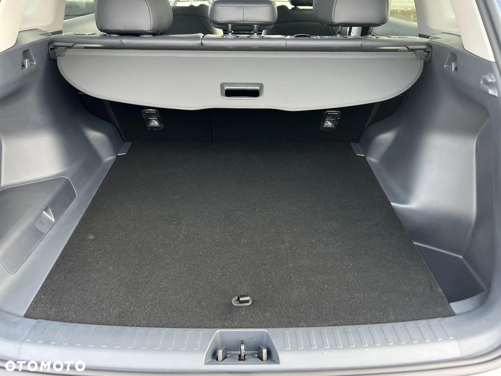 Geely Starray EM-i 1.5 PHEV Pro - 17