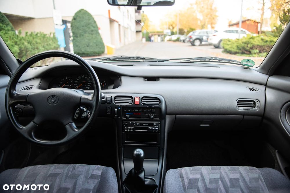 Mazda 626 2.0 - 28