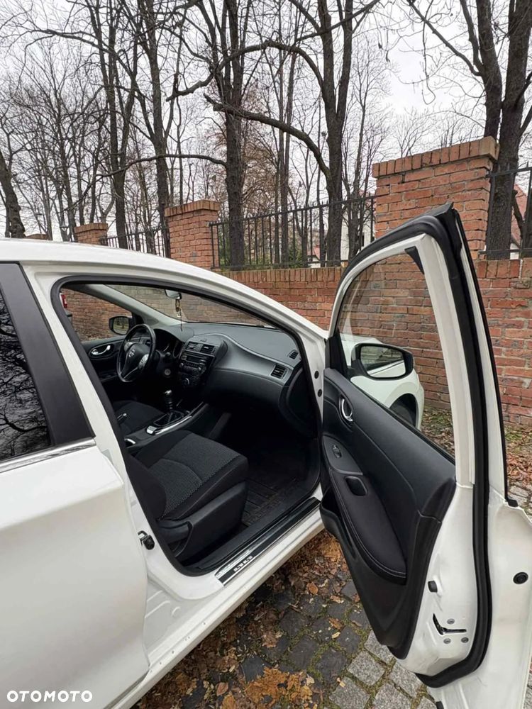 Nissan Pulsar 1.2 DIG-T Tekna EU6 - 9