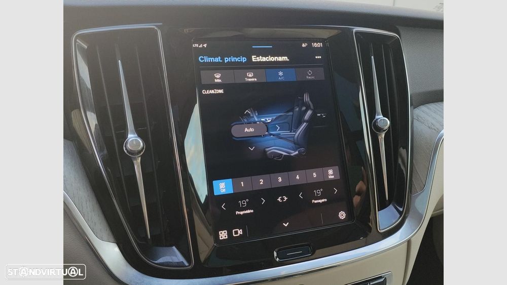 Volvo V60 2.0 T6 AWD TE Plus Bright - 20