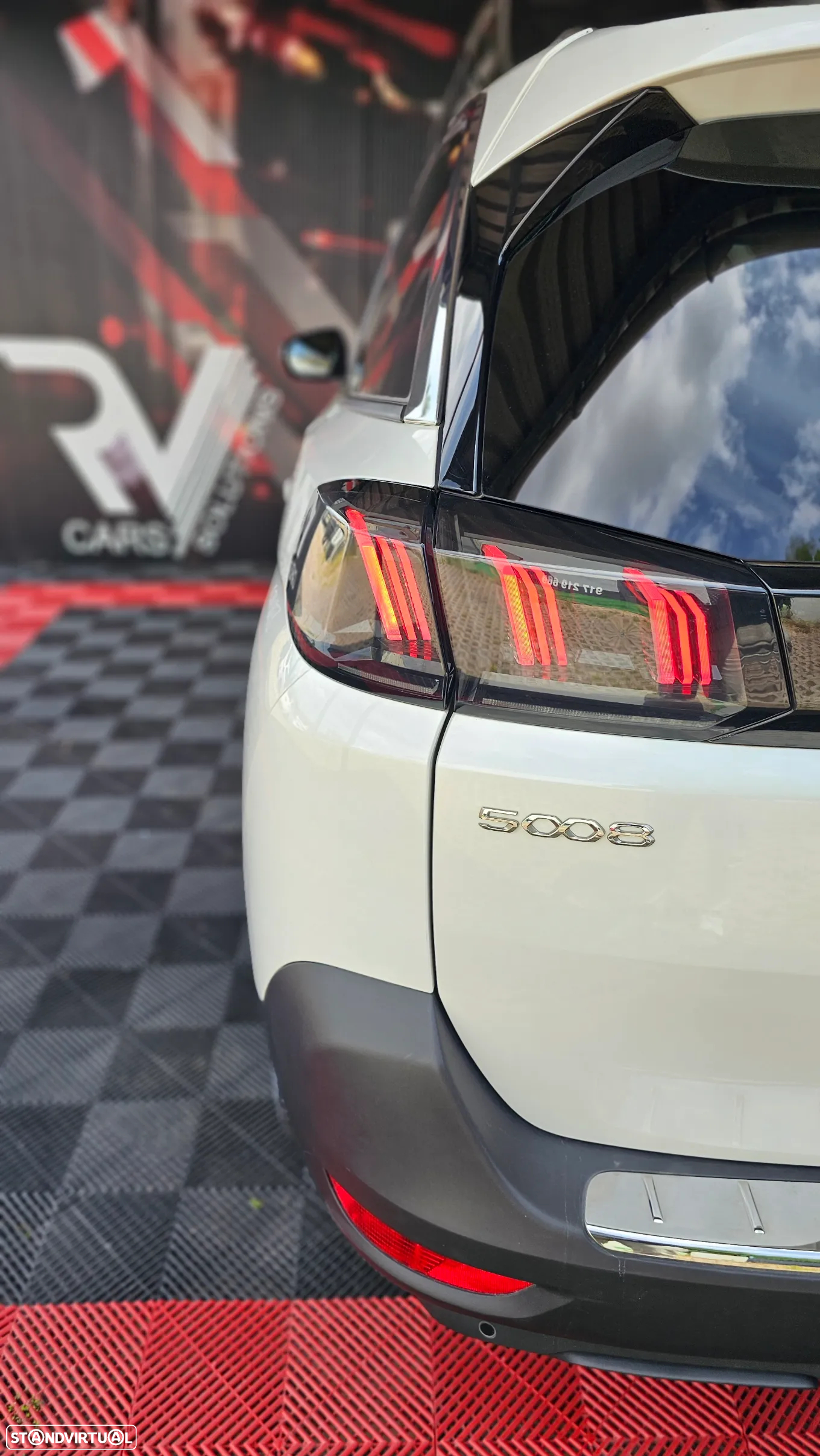 Peugeot 5008 1.2 Hybrid Allure Pack e-DCS6 - 37