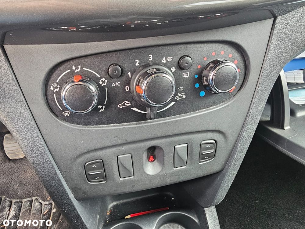 Dacia Sandero 1.2 16V 75 Laureate - 7