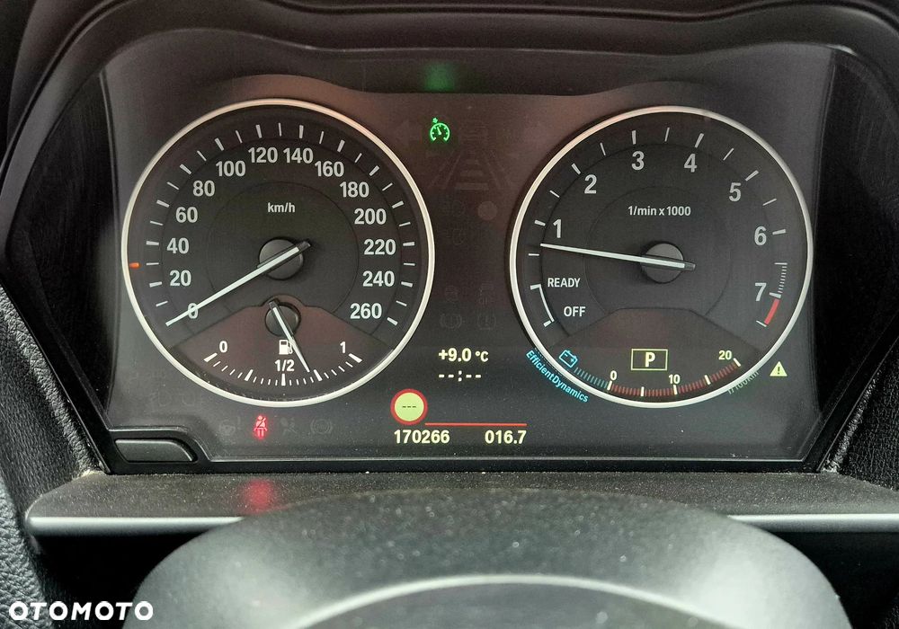 BMW Seria 1 118i Sport Line - 37
