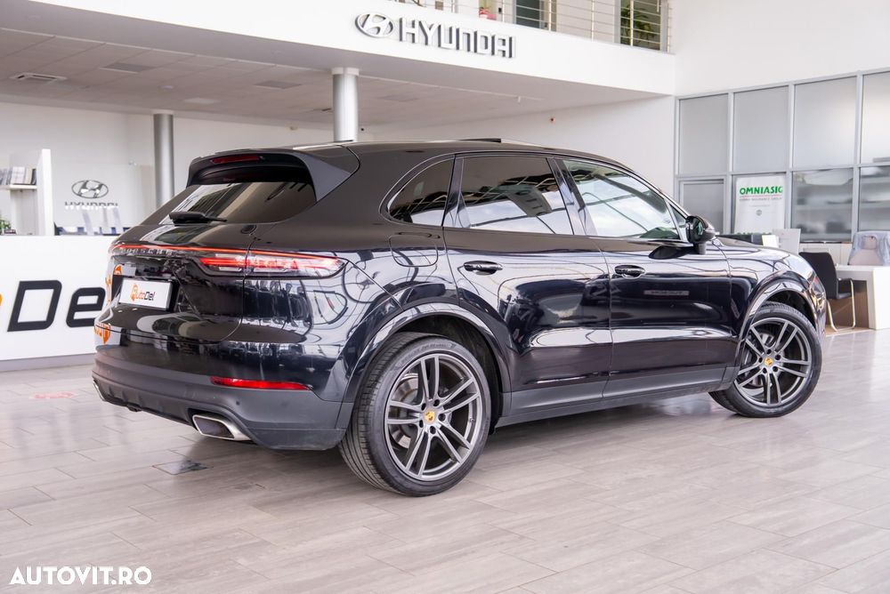Porsche Cayenne Tiptronic S - 12