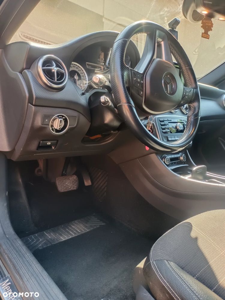 Mercedes-Benz Klasa A 200 CDI (BlueEFFICIENCY) 7G-DCT Urban - 14