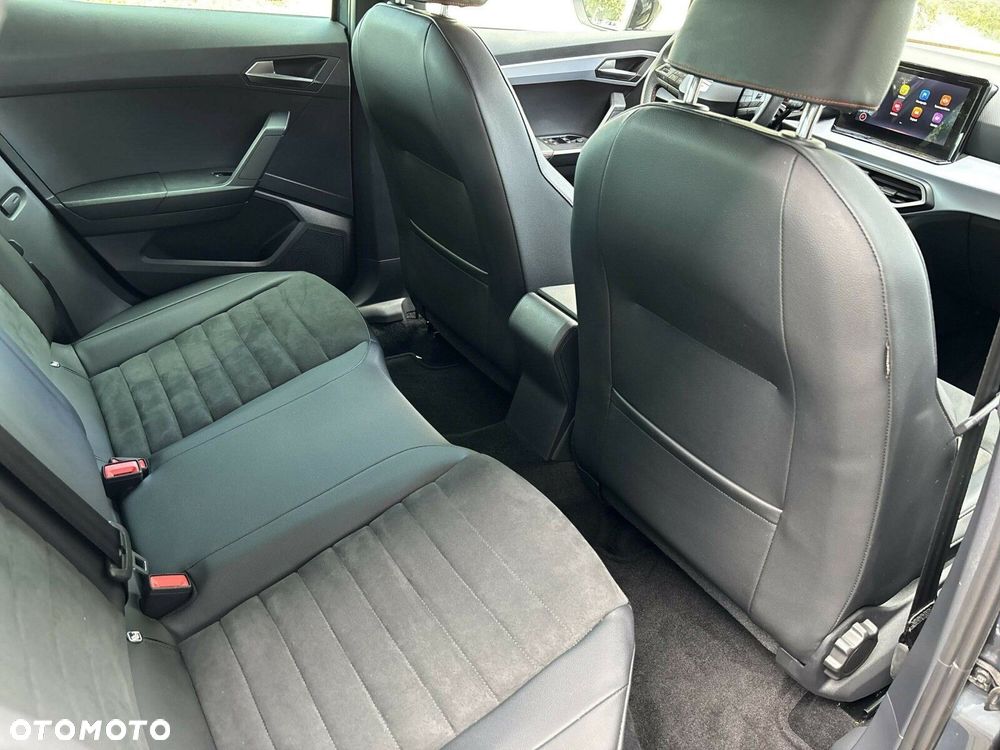 Seat Arona - 13