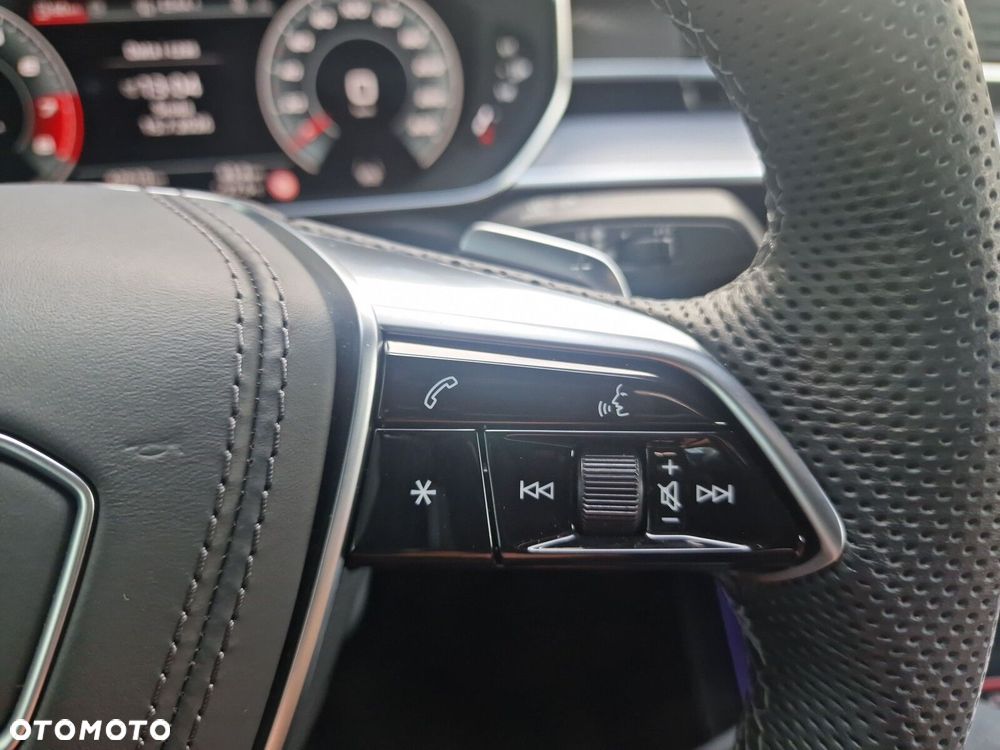 Audi S8 - 23