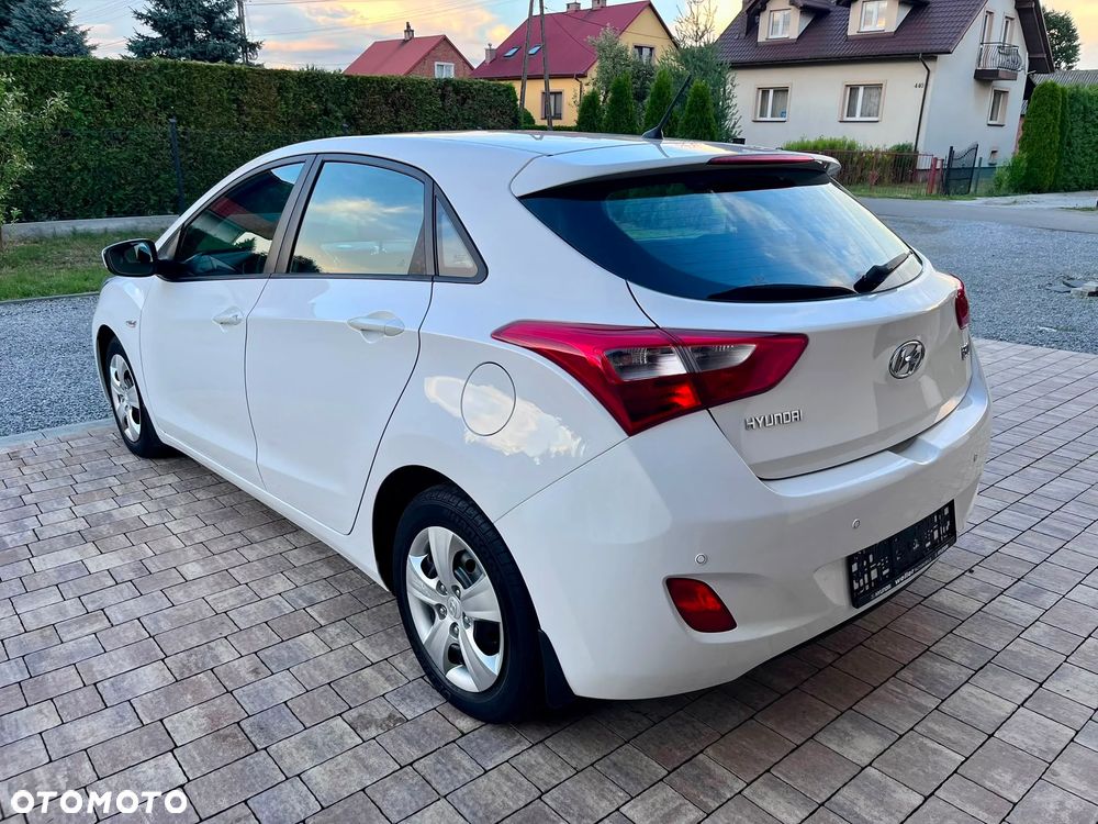 Hyundai i30 1.4 Classic + - 7