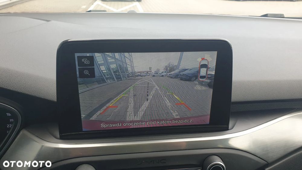 Ford Focus 1.5 EcoBoost Titanium - 27