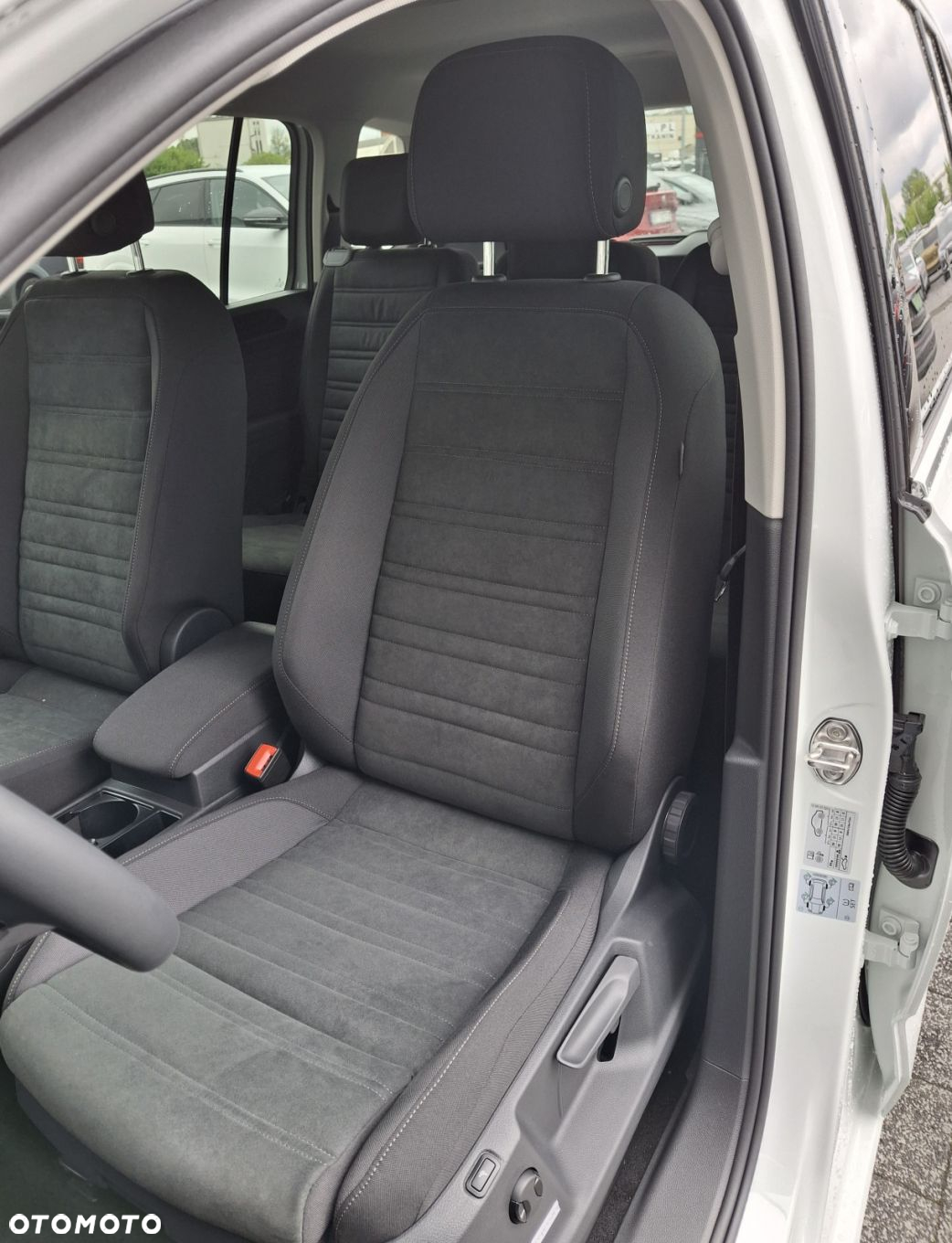 Volkswagen Touran 1.5 TSI EVO Highline DSG - 10