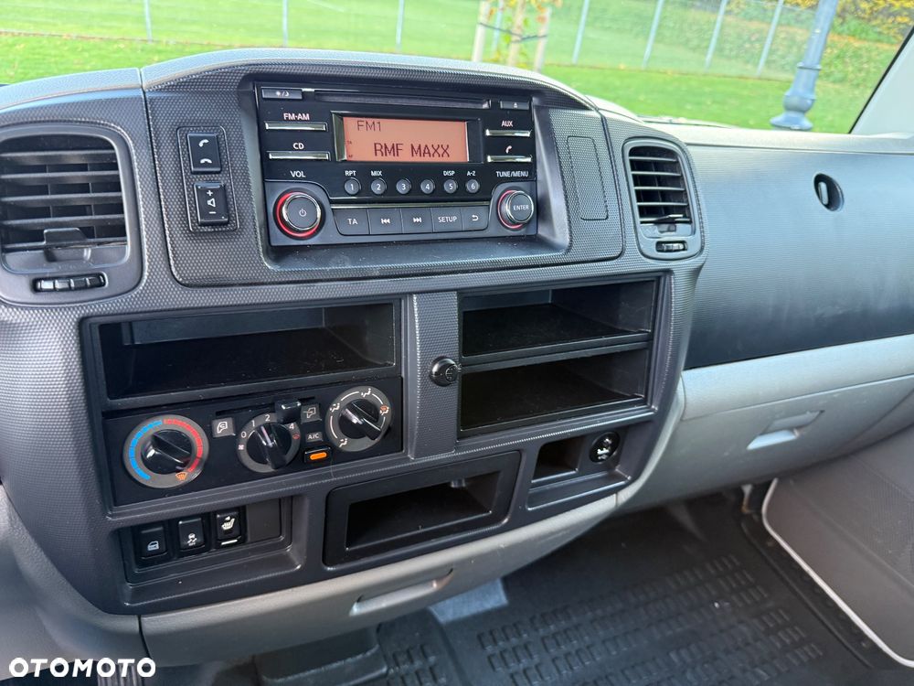 Nissan NT400 CABSTAR Kiper Wywrotka - 25