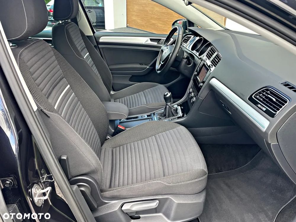 Volkswagen Golf Variant 2.0 TDI 4Motion BlueMotion Technology Cup - 28