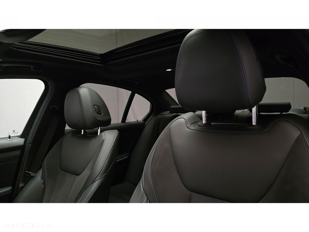 BMW Seria 3 320d xDrive mHEV M Sport - 18