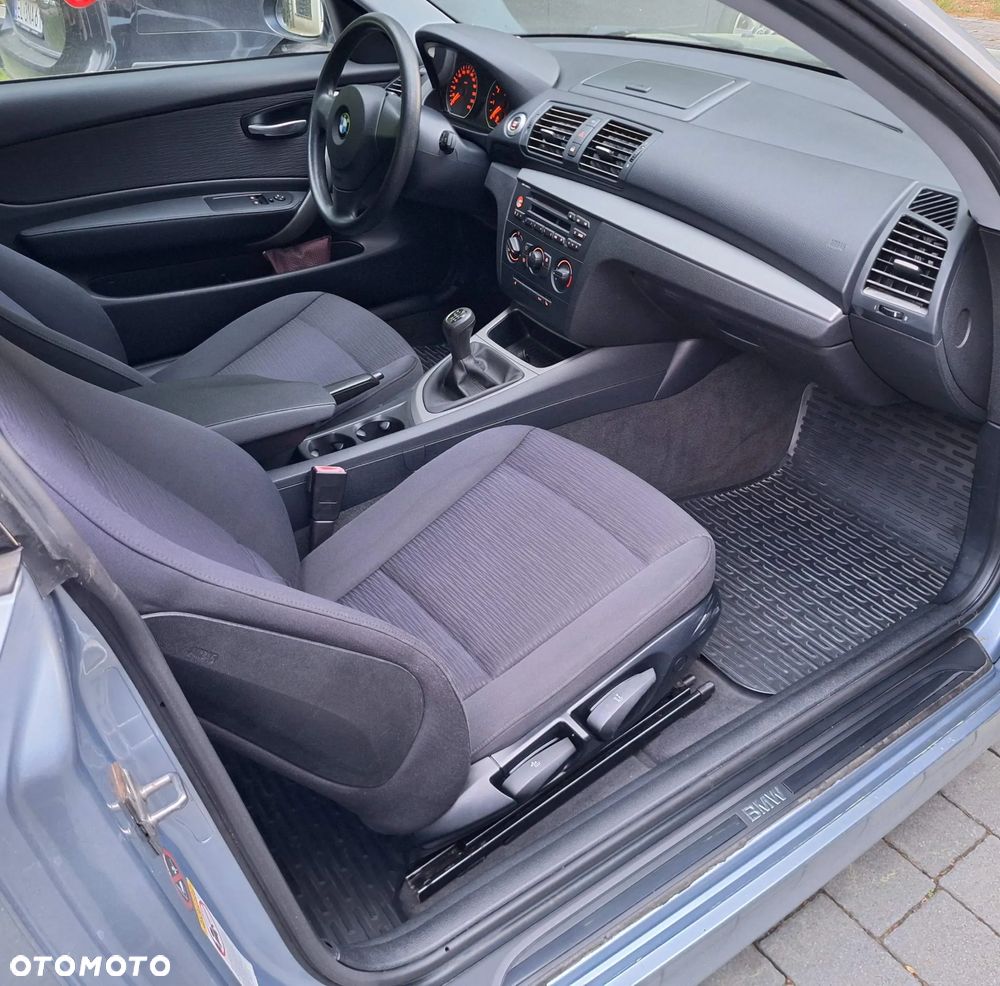 BMW Seria 1 - 15
