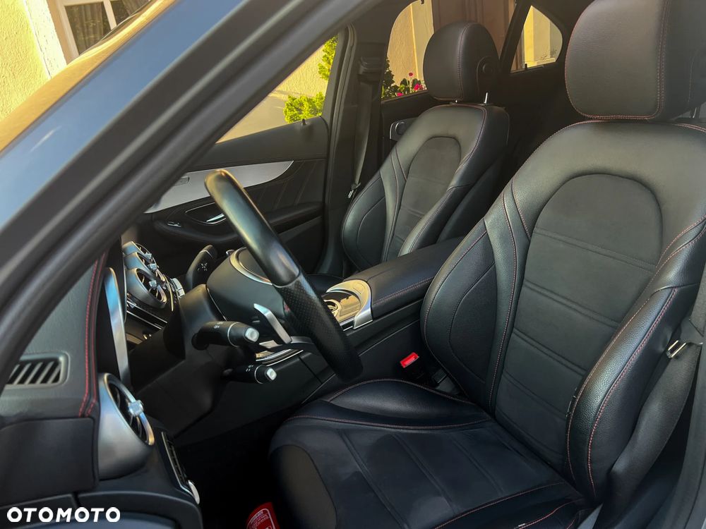 Mercedes-Benz Klasa C AMG 43 4-Matic - 12