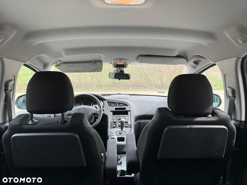 Peugeot 5008 1.6 e-HDi Active S&S 7os - 11