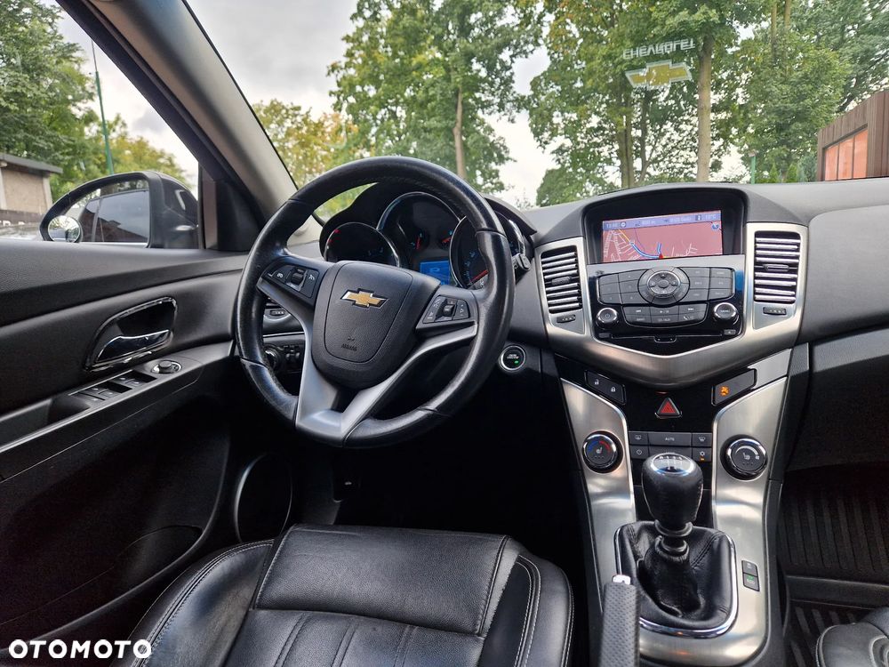 Chevrolet Cruze 1.4T LTZ+ - 30