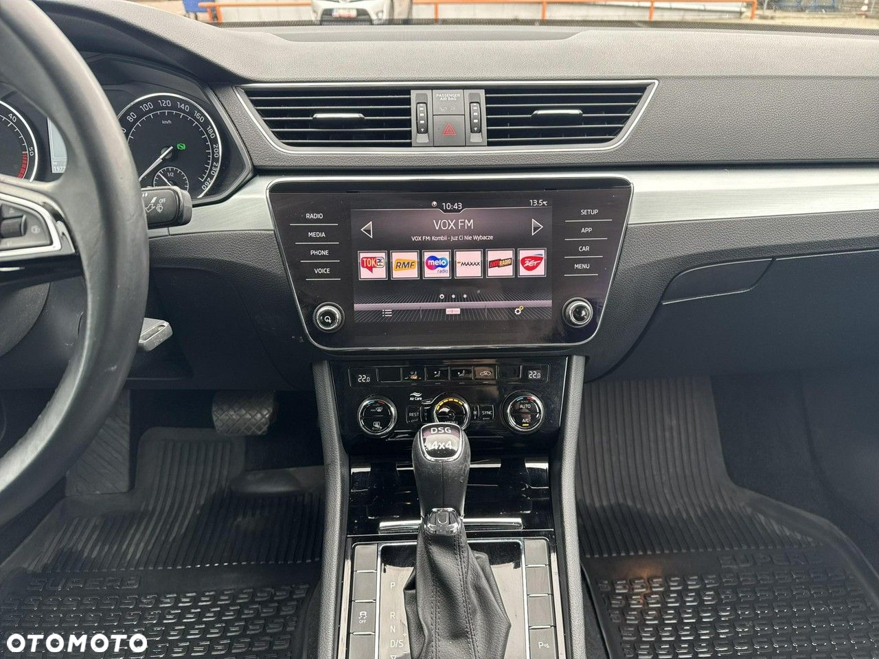 Skoda Superb 2.0 TDI 4x4 Ambition DSG - 24