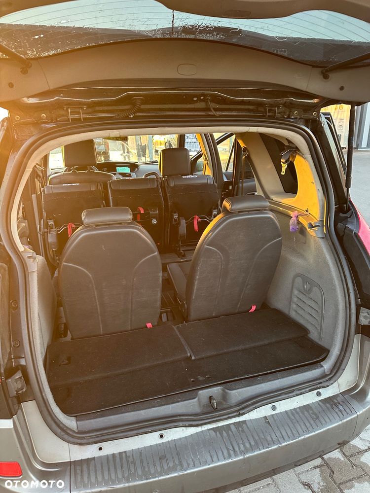 Renault Grand Scenic Gr 2.0T 16V Privilege - 2