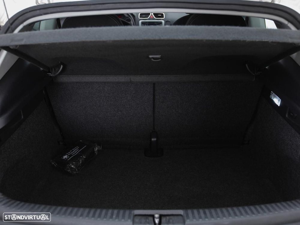 VW Scirocco - 11