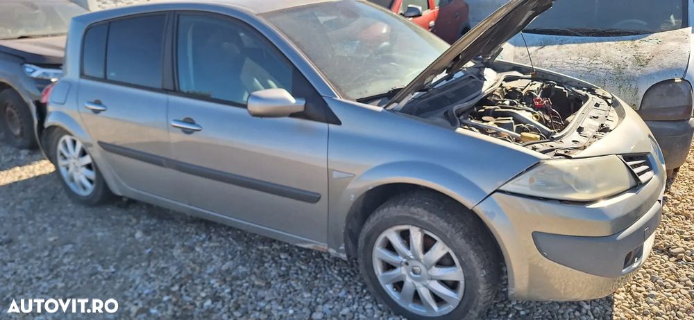 Dezmembrez Renault Megane 2 - 8