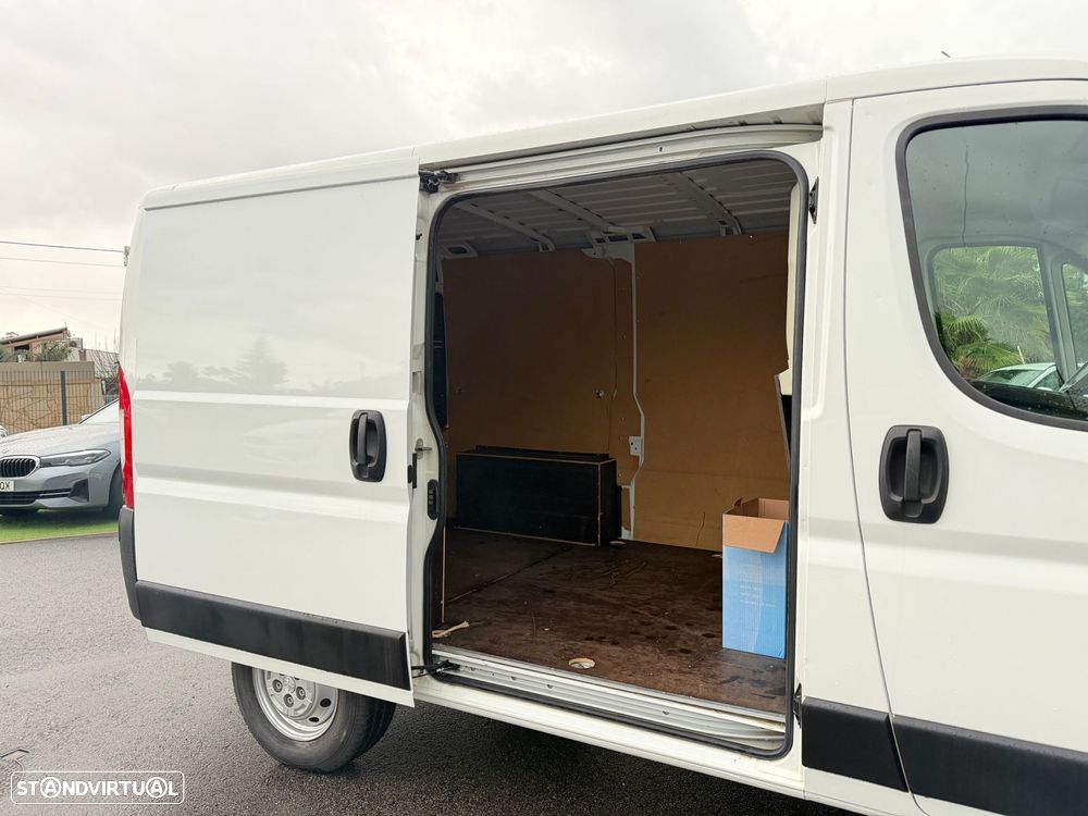 Peugeot Boxer 2.2 BlueHDi 330 L1H1 Premium - 6