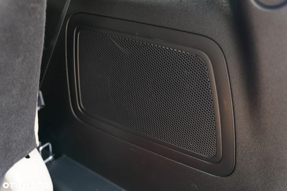 Ford Explorer - 21