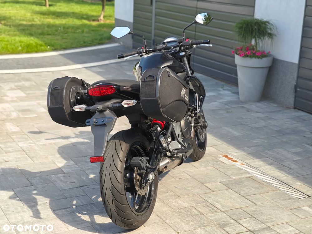 Kawasaki ER - 16