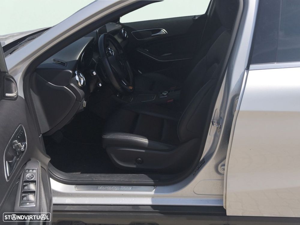 Mercedes-Benz GLA 200 d Urban Aut. - 10