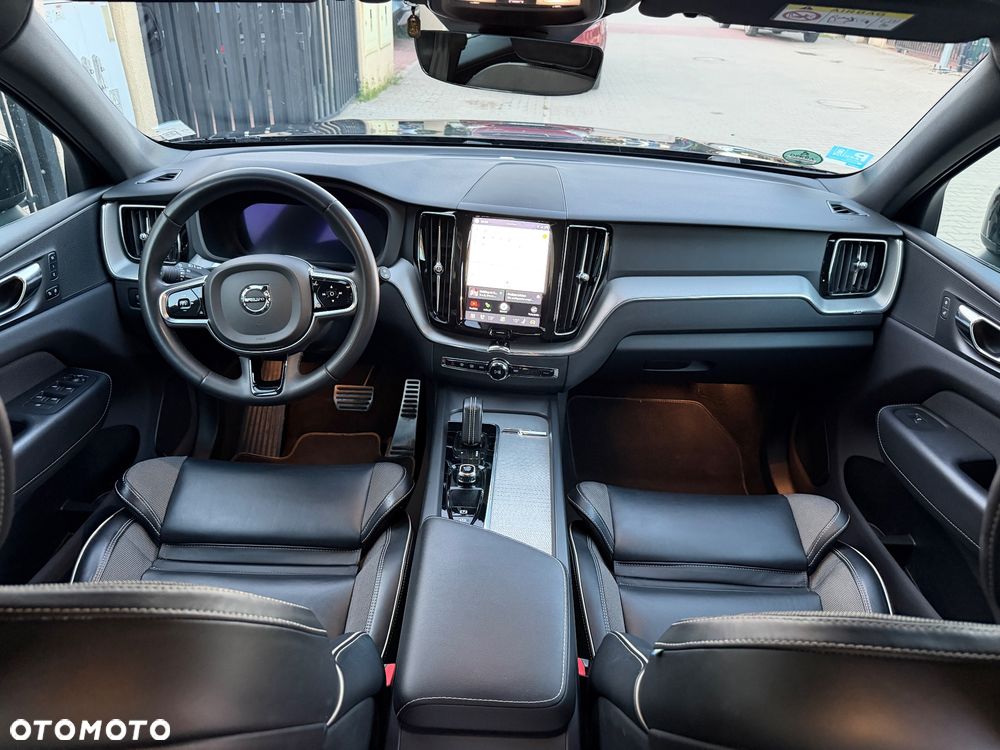 Volvo XC 60 B4 B R-Design - 29