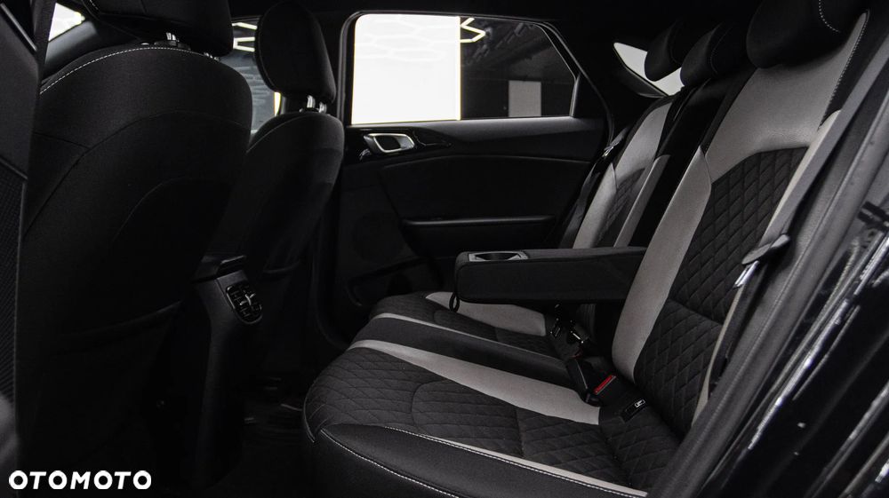 Kia ProCeed 1.5 T-GDI OPF GT LINE - 13