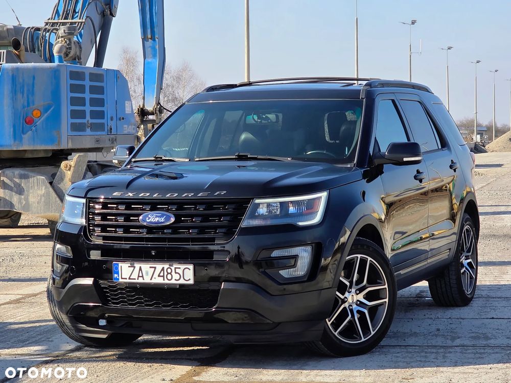 Ford Explorer - 1