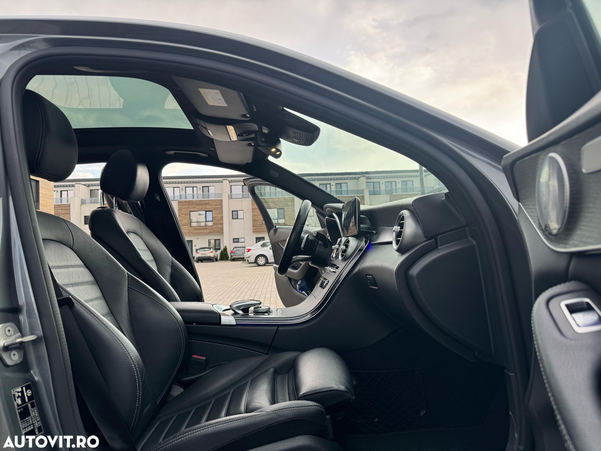 Mercedes-Benz C 220 d 4Matic 9G-TRONIC AMG Line - 7