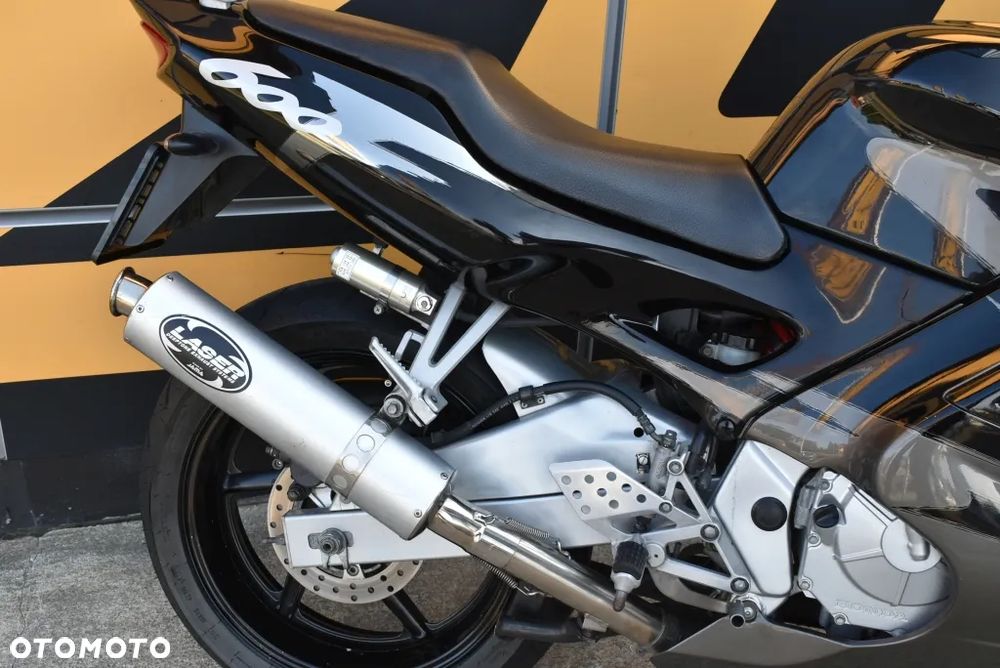 Honda CBR - 6