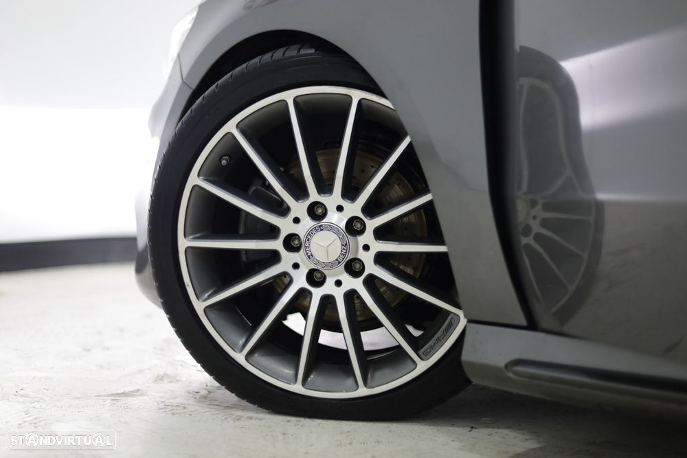 Mercedes-Benz A 180 d AMG Line - 25