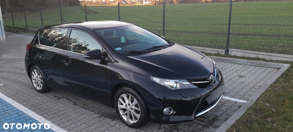 Toyota Auris 1.6 Valvematic Comfort - 2