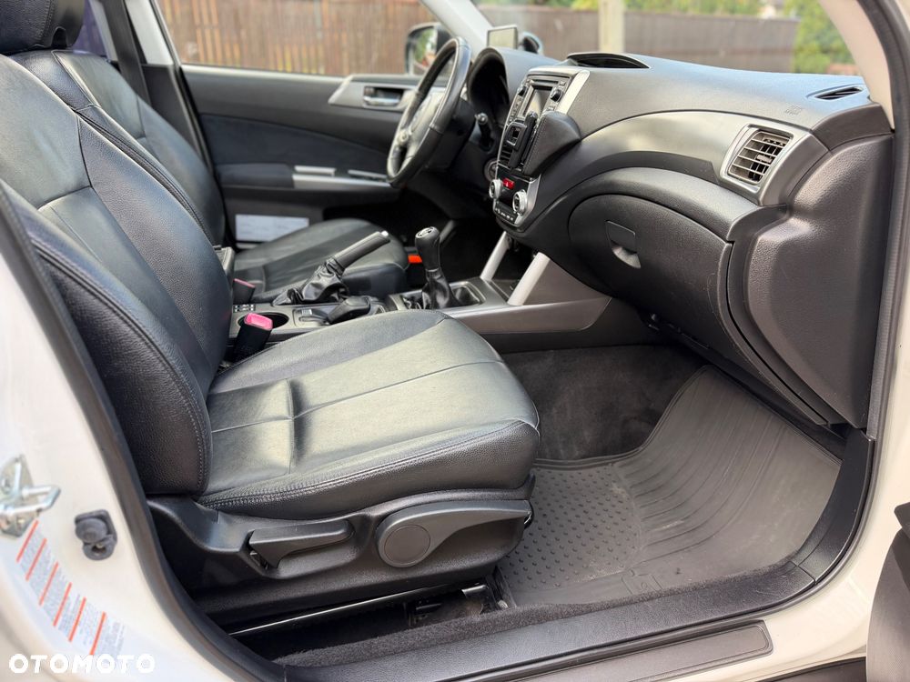 Subaru Forester 2.0X Exclusive - 26