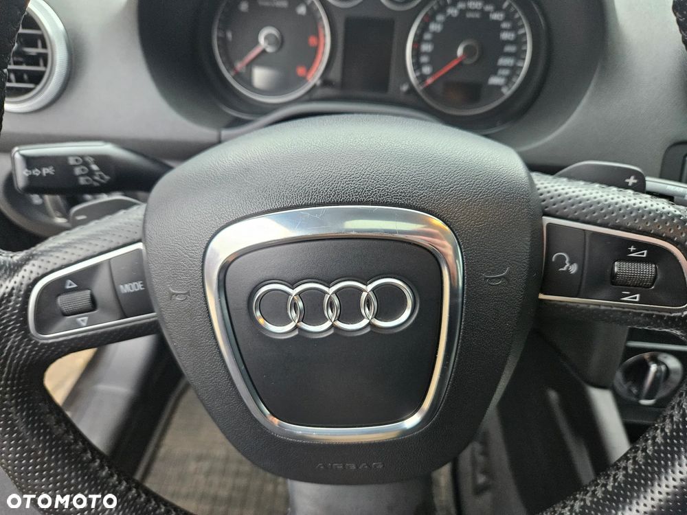 Audi A3 Sportback 2.0 TDI DSG Ambiente - 12