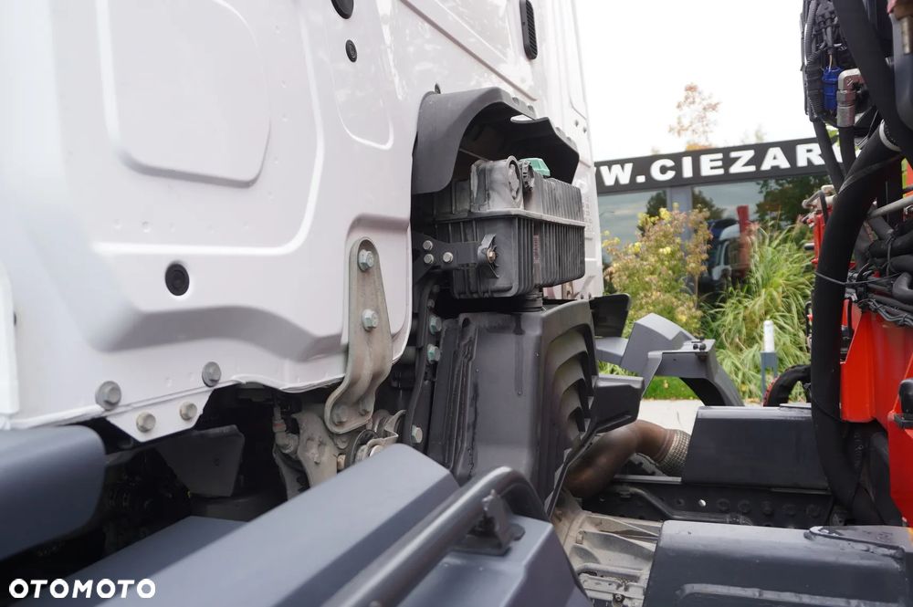 Mercedes-Benz Arocs 1830 / Platforma 16 EPAL / HDS Fassi 155 / Zasięg 8 m / Udźwig 6160 kg - 25