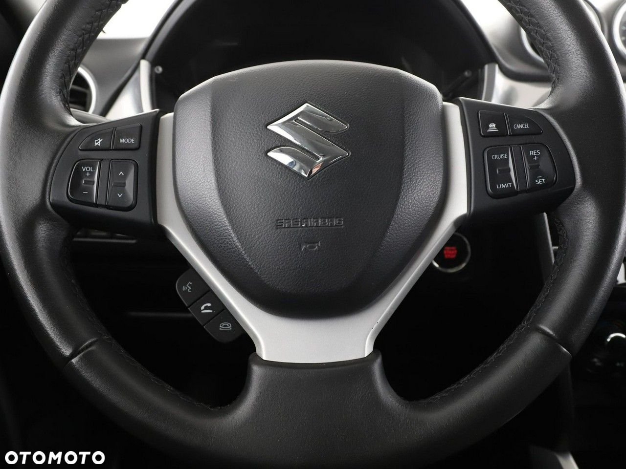 Suzuki Vitara 1.6 XLED 4WD - 21