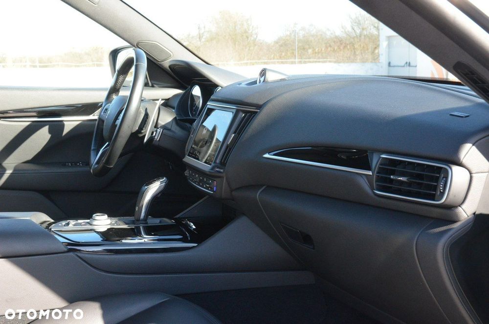 Maserati Levante MHEV Executive - 21