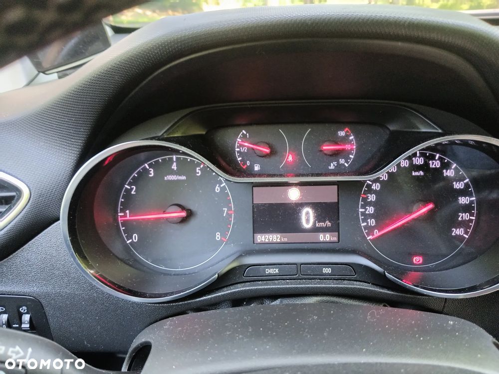 Opel Crossland X - 1